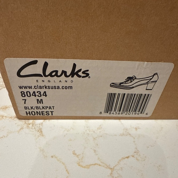 Clark’s brown honest size 7 - Picture 3 of 3